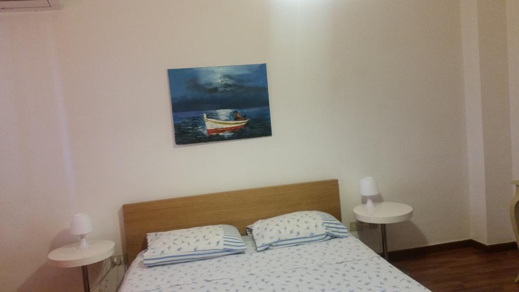 Apartment In A Villa A Mondello Eksteriør bilde